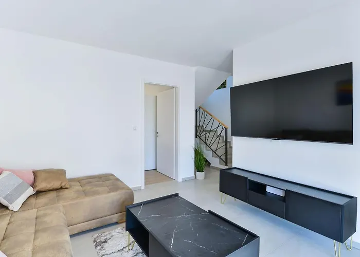 Sunset By Interhome * Vodice